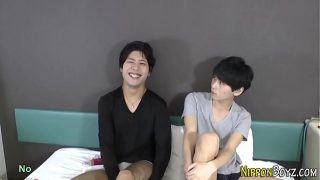 Japanese twink gets butt fucked